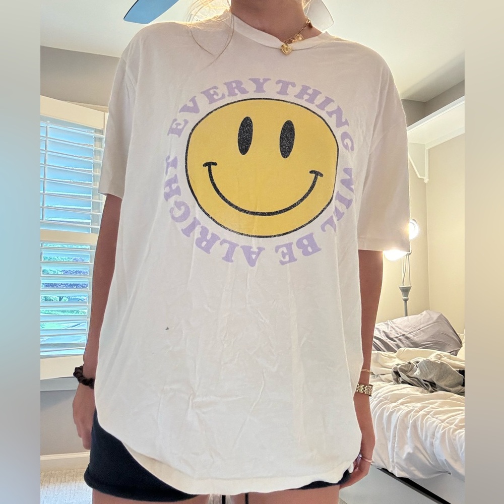 Lotus fashion Los Angeles smiley face tee, cream, size large (oversized fit)